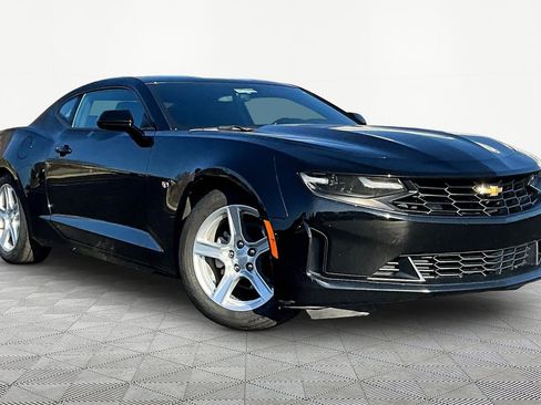Used 2023 Chevrolet Camaro LT image 3