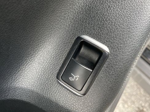 Used 2019 Mercedes-Benz GLA 250 250 image 61