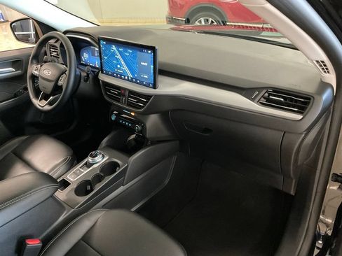 Used 2025 Ford Escape Platinum AWD/4WD image 20
