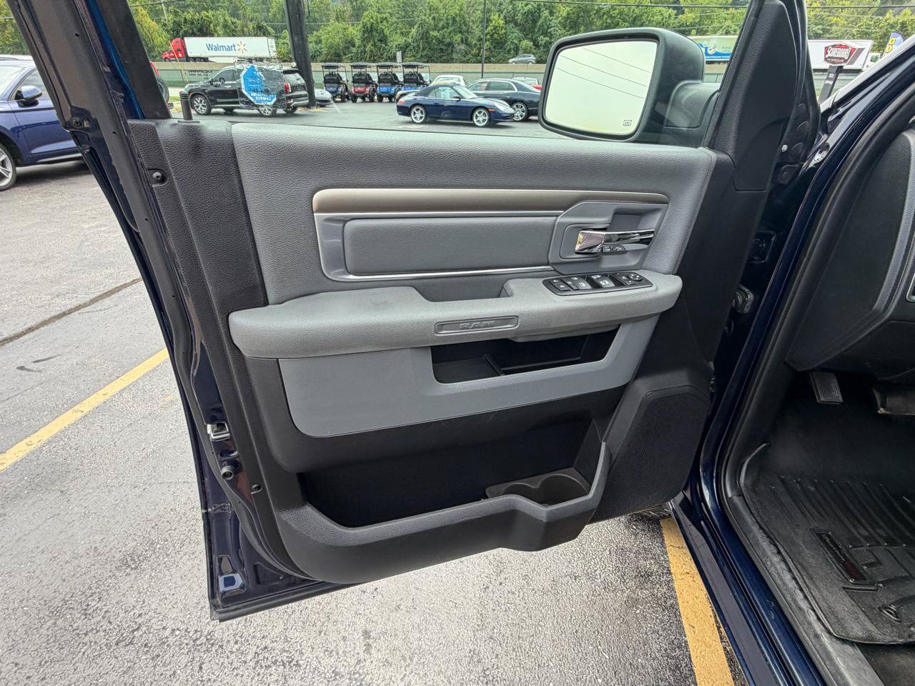 Used 2016 RAM 1500 Big Horn AWD/4WD image 13