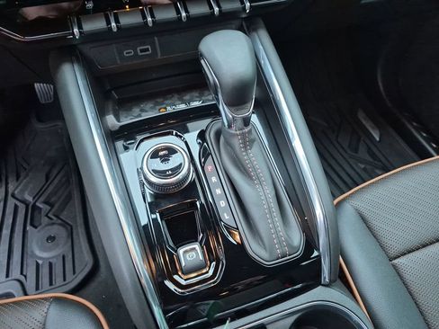 New 2026 GMC Canyon AT4 w/ Technology Plus Package AWD/4WD image 33