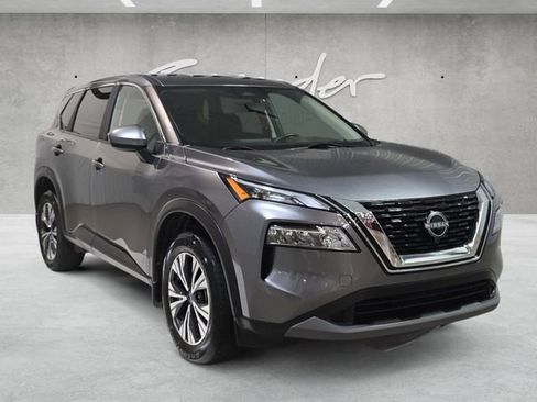 Used 2023 Nissan Rogue SV FWD image 2