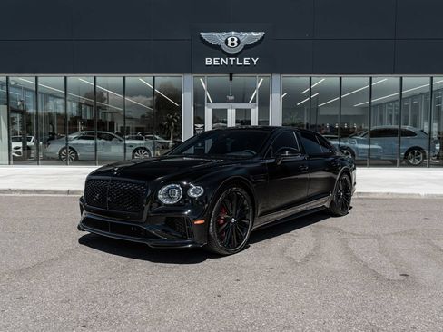 Certified 2025 Bentley Flying Spur Plug-In Hybrid AWD/4WD image 1