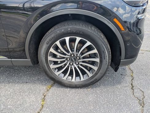 Certified 2023 Lincoln Aviator Reserve w/ Elements Package Plus AWD/4WD image 12