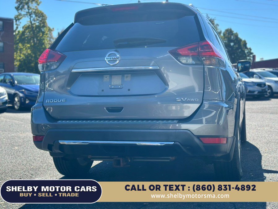 Used 2017 Nissan Rogue SV w/ SV Premium Package AWD/4WD image 6
