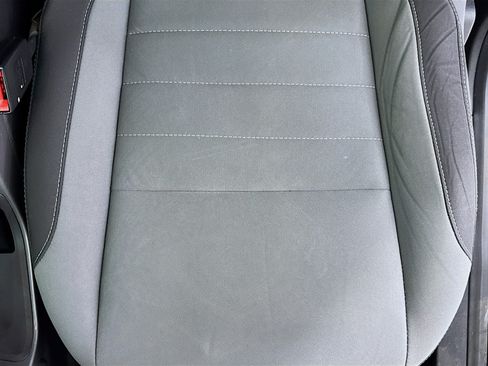 Used 2016 Ford Escape SE FWD image 18