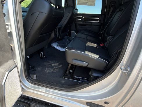 New 2026 RAM 2500 Laramie AWD/4WD image 20
