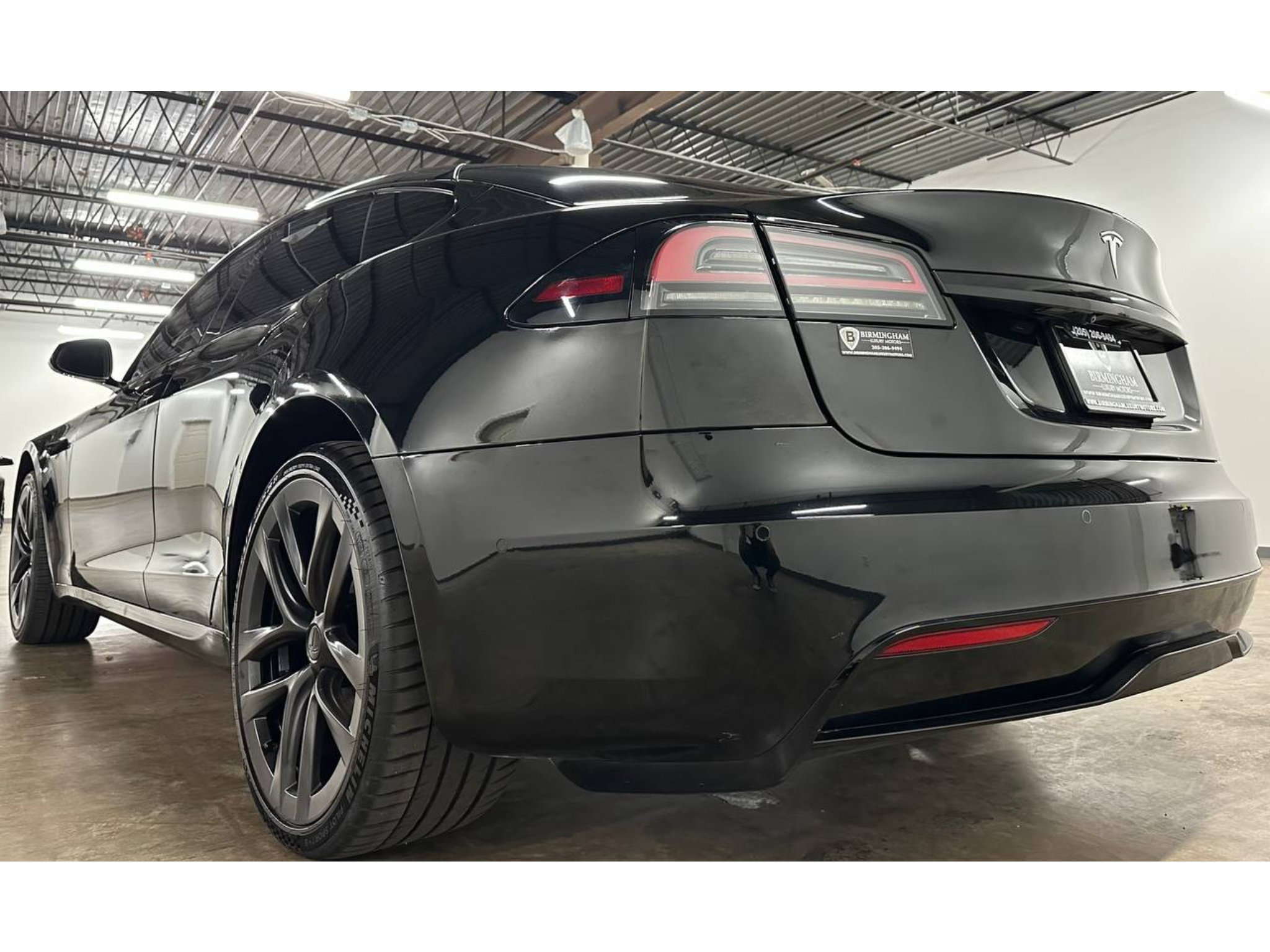 Used 2022 Tesla Model S Standard Range AWD/4WD image 17