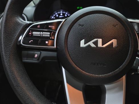 Used 2023 Kia Forte LXS FWD image 17