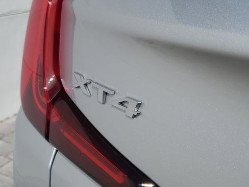 Used 2020 Cadillac XT4 Luxury image 8
