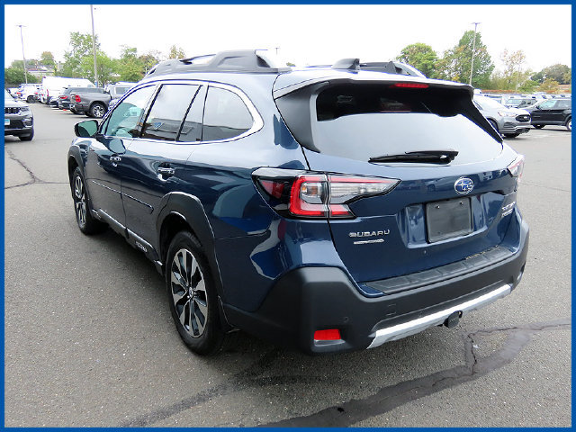 Used 2024 Subaru Outback Touring XT AWD/4WD image 5