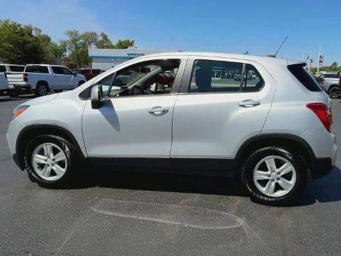 Certified 2019 Chevrolet Trax LS FWD image 6