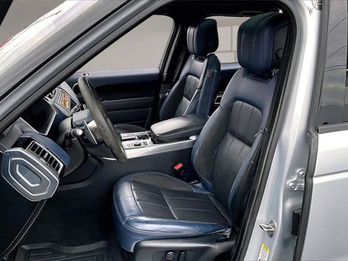 Used 2020 Land Rover Range Rover Sport HST image 25
