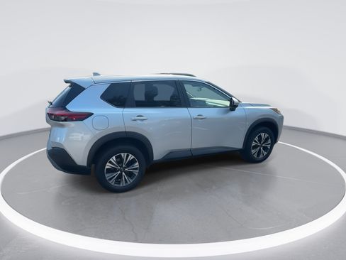 Used 2023 Nissan Rogue SV FWD image 9