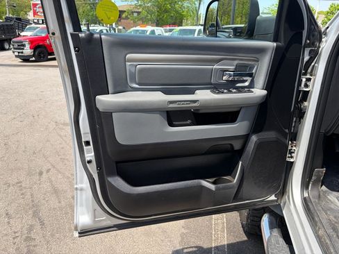 Used 2017 RAM 2500 SLT AWD/4WD image 20