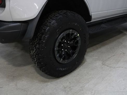New 2026 Ford Bronco Raptor w/ Interior Carbon Fiber Pack AWD/4WD image 18