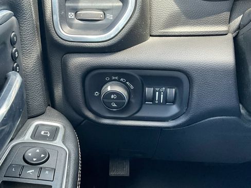 Used 2022 RAM 2500 Laramie AWD/4WD image 27