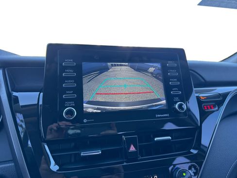 Used 2022 Toyota Camry SE image 13