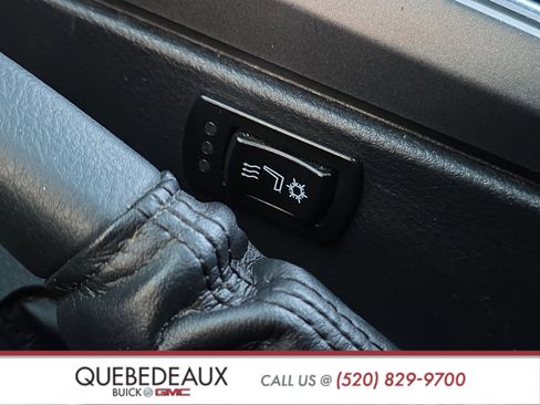 Used 2017 Toyota Tacoma TRD Sport w/ Premium & Technology Package image 15