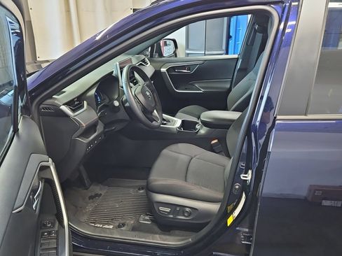 Used 2023 Toyota RAV4 SE w/ Weather & Moonroof Package AWD/4WD image 3