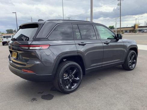New 2026 Jeep Grand Cherokee Limited image 33