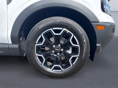 New 2025 Ford Bronco Sport Outer Banks w/ Outer Banks Tech Package+ image 9