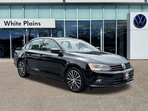 Used 2016 Volkswagen Jetta Sport FWD image 1