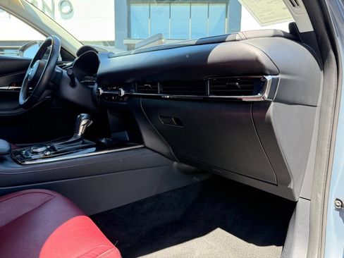 Used 2024 MAZDA CX-30 AWD 2.5 S w/ Preferred Package image 17