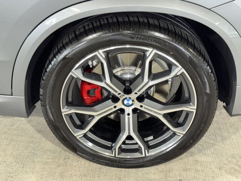 Used 2026 BMW X5 xDrive50e w/ M Sport Package AWD/4WD image 36