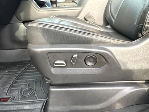 Used 2022 GMC Sierra 1500 Denali AWD/4WD image 15