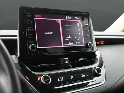 Used 2021 Toyota Corolla LE FWD image 4