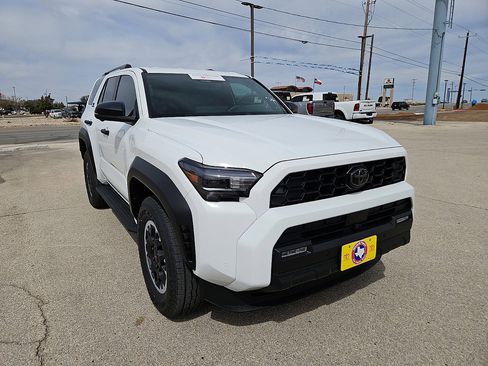 Certified 2026 Toyota 4Runner TRD Off-Road image 7