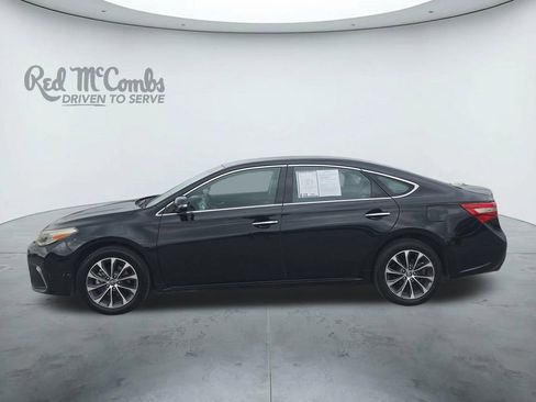 Used 2017 Toyota Avalon XLE w/ Carpet Mat Package FWD image 2