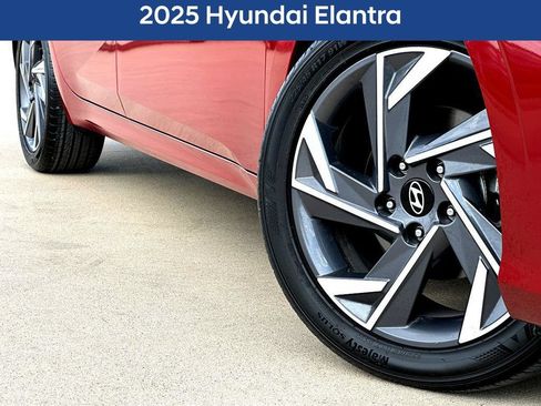 Used 2025 Hyundai Elantra Sport w/ Cargo Package FWD image 2