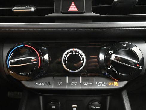 Certified 2023 Hyundai Kona SEL image 17