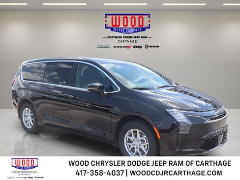 New 2027 Chrysler Pacifica Select FWD image 1