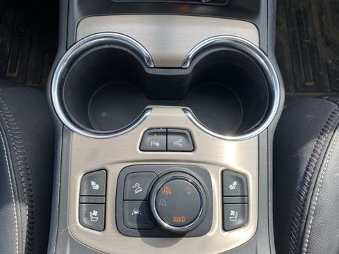 Used 2023 GMC Terrain Denali w/ Denali Premium Package image 26