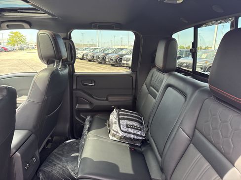 Certified 2023 Nissan Frontier PRO-4X w/ Pro-4X Premium Package AWD/4WD image 34