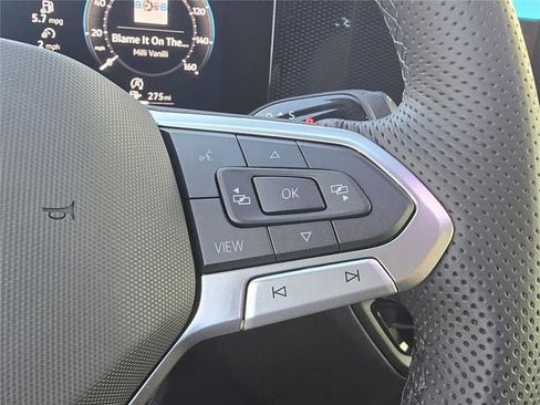 New 2026 Volkswagen Tiguan SE R-Line image 18