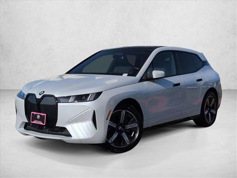 Used 2026 BMW iX xDrive60 image 1