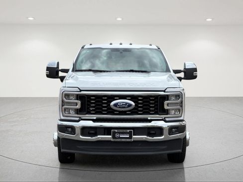 Used 2025 Ford F350 Lariat w/ Lariat Ultimate Package AWD/4WD image 9