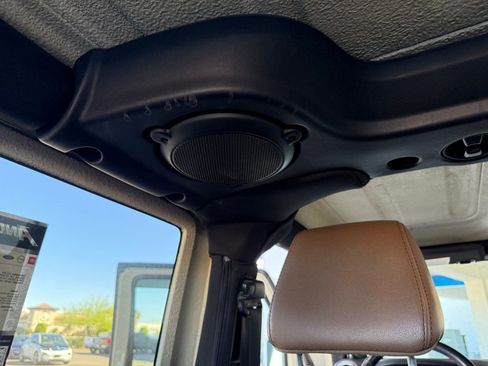 Used 2011 Jeep Wrangler Rubicon w/ PWR Convenience Group image 37