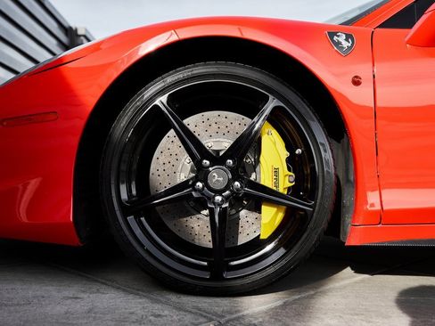 Used 2012 Ferrari 458 Italia Coupe image 3