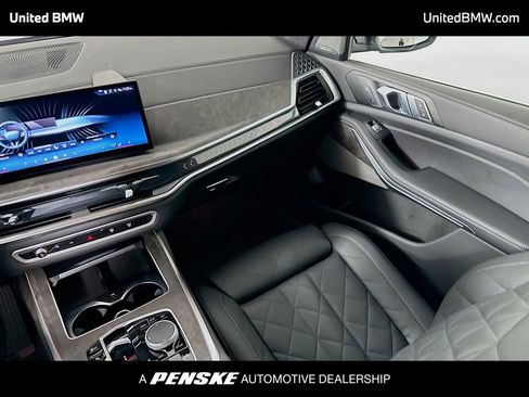 Used 2025 BMW X7 xDrive40i AWD/4WD image 24