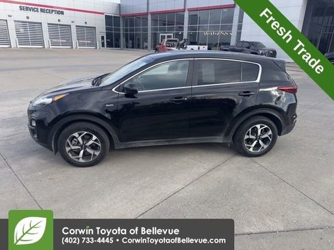 Used 2022 Kia Sportage LX image 6