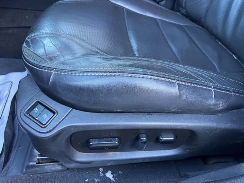 Used 2013 Ford Taurus Limited image 20