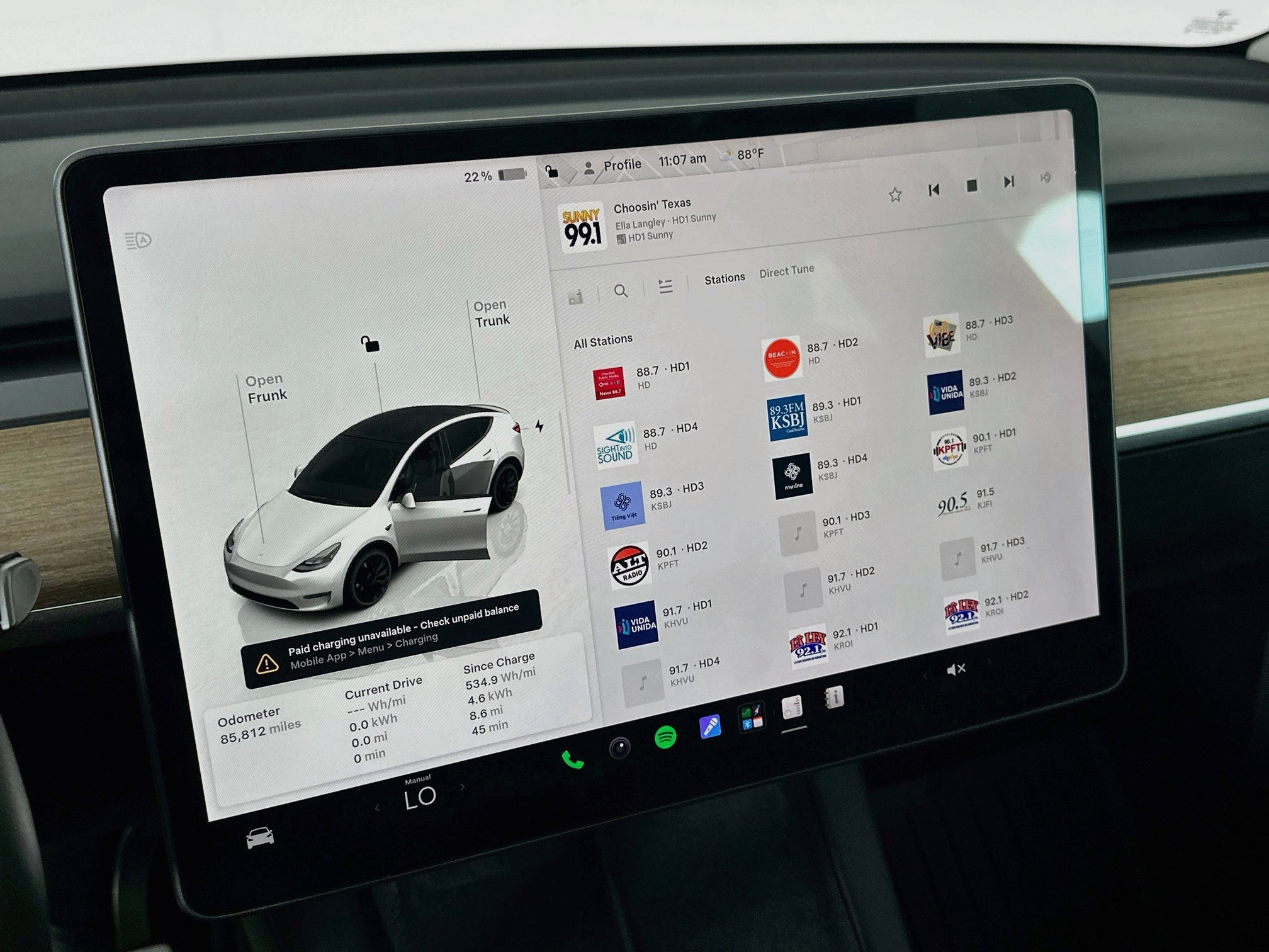 Used 2022 Tesla Model Y Performance AWD/4WD image 19