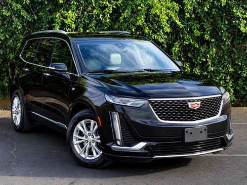 Used 2024 Cadillac XT6 Luxury FWD image 1