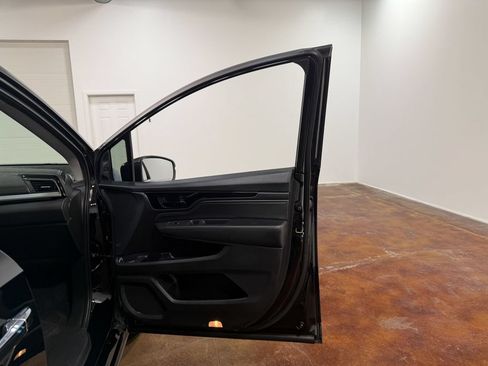 Used 2023 Honda Odyssey Touring image 65