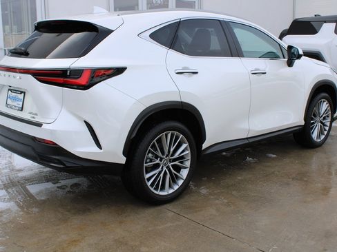 Used 2024 Lexus NX 350 AWD w/ Luxury Package image 6